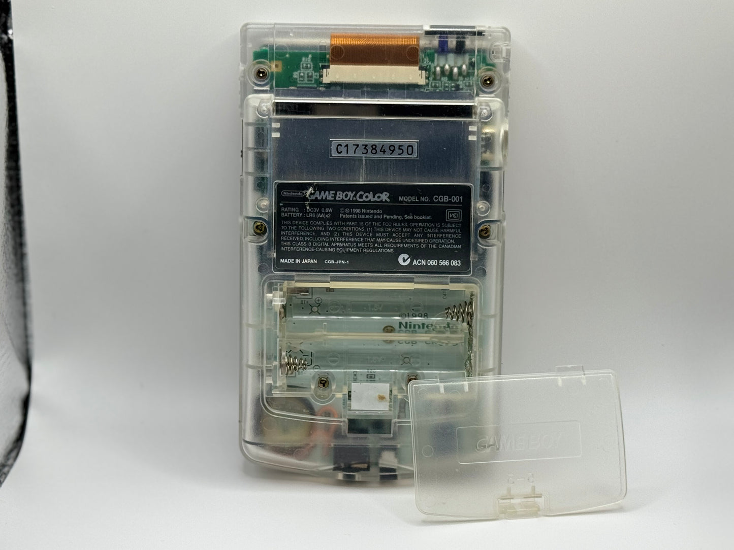 Game Boy Color Clear - Made in Japan - 1998 Nintendo Handheld (Excellent)